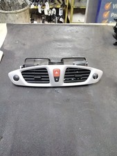 Buse Grille de ventilation centrale de Tableau de Bord Renault scenic 3 de 2010