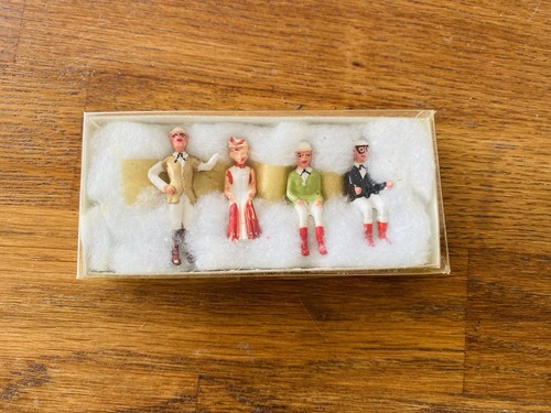 Minialuxe personnages de - minialuxe, 1/43