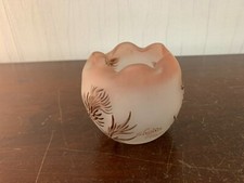 Vase boule peint Signée