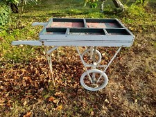 Table ancienne de fleuriste en