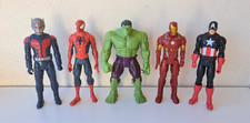 LOT DE 5 FIGURINES ARTICULES