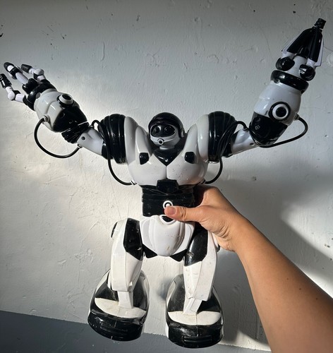 Wowwee robotsapiens 2004 - robotsapiens, /