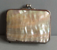 ANCIEN ET PETIT PORTE MONNAIE EN NACRE CUIR ET METAL