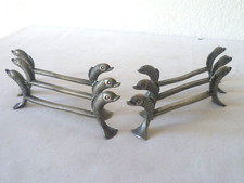 6 PORTE COUTEAUX ANCIENS POISSONS EN ÉTAIN