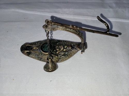 Ancienne lampe huile en - l'huile,