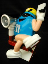 * M&M'S FIGURINE BOUCHON REALISATEUR CACAHUETE BLEUE 2001 SANS SOCLE 7cm haut