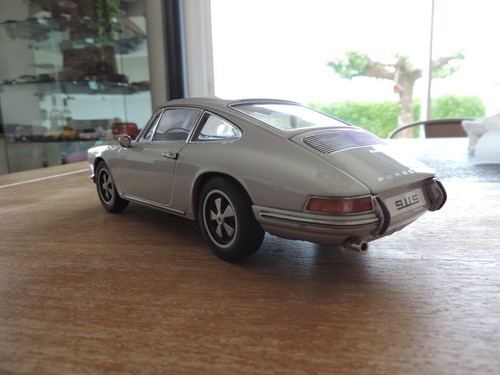 Porsche 911 argent - porsche,