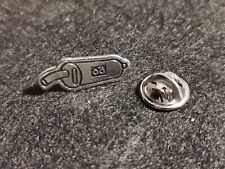 Pin's AD Pot D'échappement Véhicule Voiture Marque Entreprise - Pin Pins L24