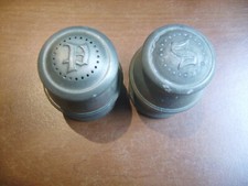 Salière et poivrière en