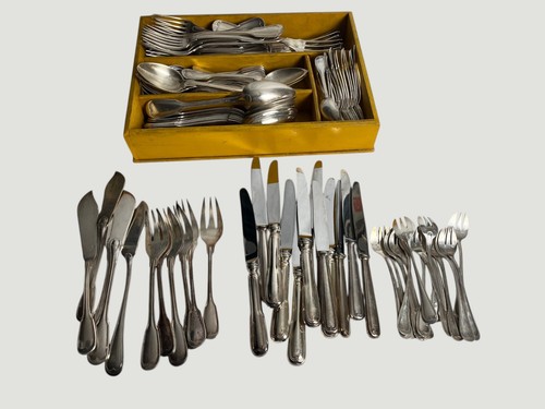 Important lot couverts - , 118