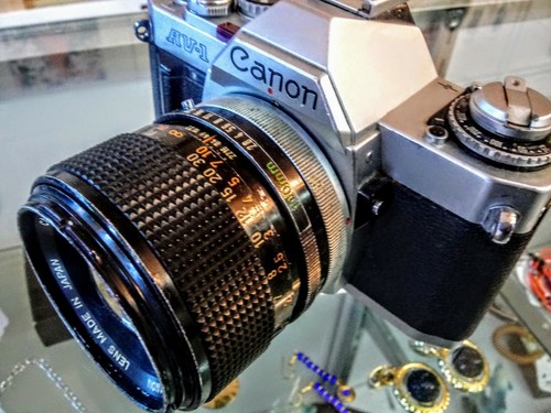 Canon 35mm slr film - canon, av-1