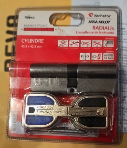 Cylindre double entrée - à,