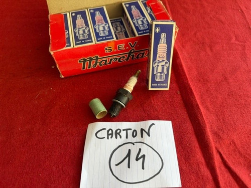 Lot bougies neuve marchal - ,