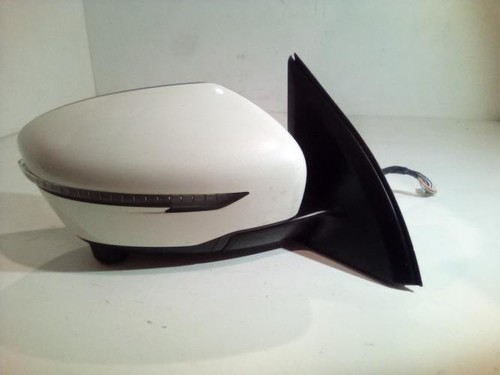 Retroviseur droit nissan - retroviseur,