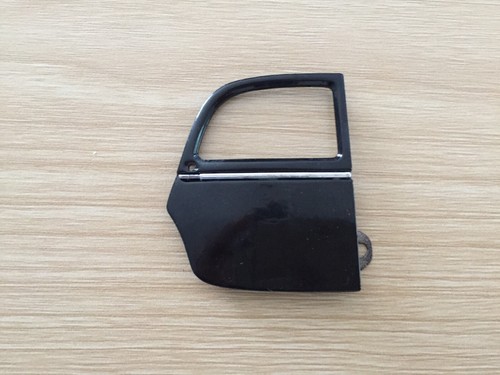 Porte arrière droite pièce