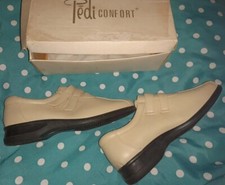 Chaussures beige à scratch talon compensé pediconfort taille 37