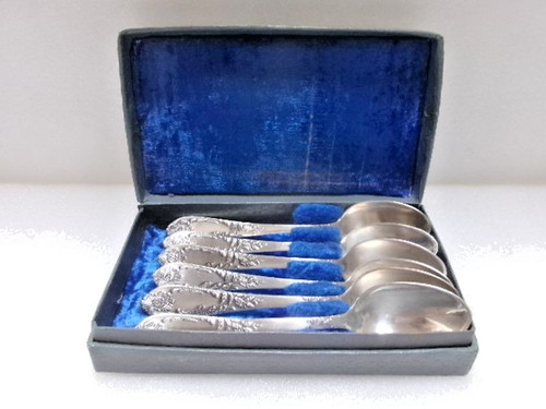 Coffret petites - de, 6