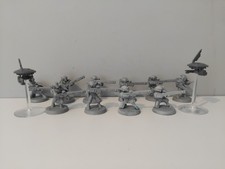 10 guerriers + drones Empire