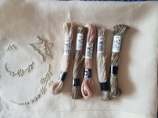 5 échevettes coton à broder special  DMC  n°25 couleurs 642, 644, 842,3032,3033