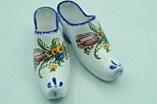  paire de  Sabots  faïence