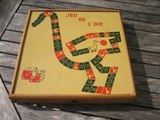 Ancien Coffret Jeux de Sociétés en bois Jeu dada Petits Chevaux Oie..