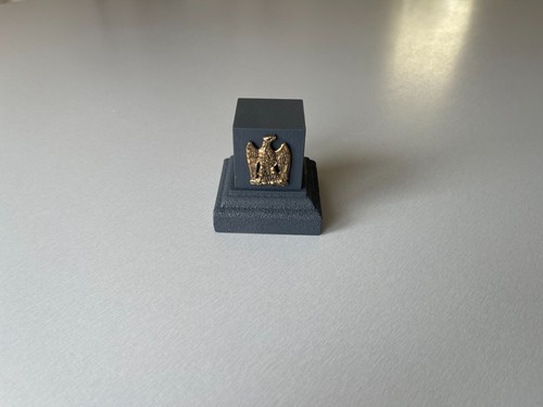 Socle peint gris - socle,