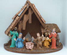 CRECHE ET  FIGURINES ANCIENNES PLASTIQUE MARQUE ITALY
