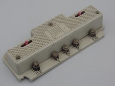 Relais double inverseur -