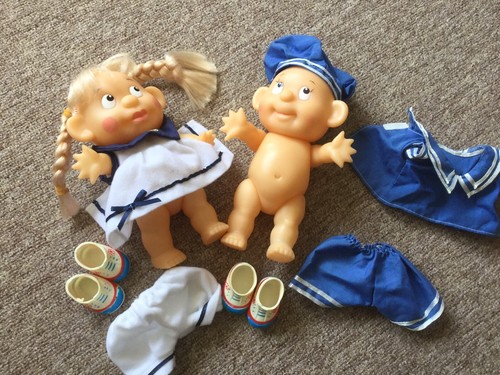 Couple duo petites - de, poupÉes