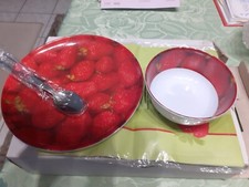 6 assiettes +6  ramequins + 6