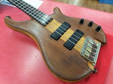 Guitare basse électrique TUNE