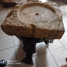 mobilier ancien en impactite sur table bois et fonte bon état