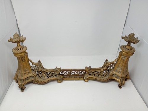 Barre foyer cheminée chenêts