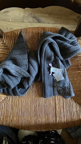 Tres longues echarpe neuve - longues,