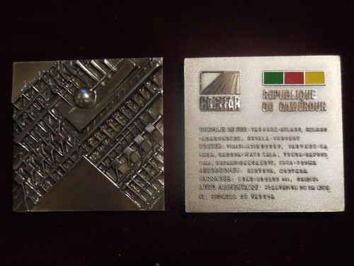 Plaque médaille carrée - médaille,