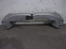 A1636200616 renfort pare-choc