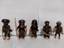 LOT PLAYMOBIL FIGURINES