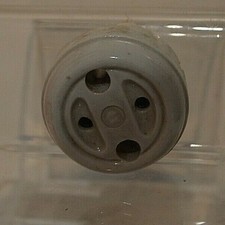 ANCIENNE PRISE DE COURANT