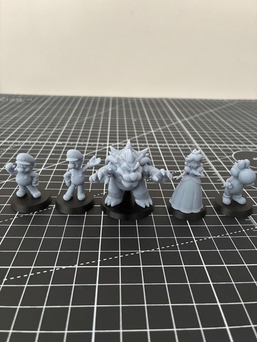 Figurine miniature super - miniature,