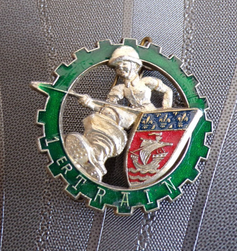 Insigne militaire 1er - insigne,