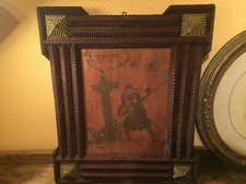  belle peinture sur bois WW1 , encadrement au couteau, daté, monogrammé signé 