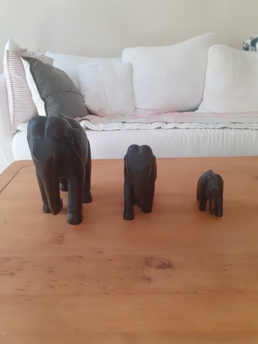 Lot éléphants en bois - 1,
