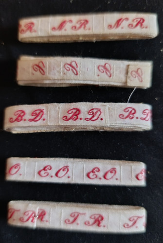 Lot ancien ruban initiale - ancien,