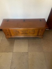 coffre de rangement en bois