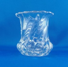 CRISTAL DE BACCARAT ESSUIE PLUME  ou vase a violettes 
