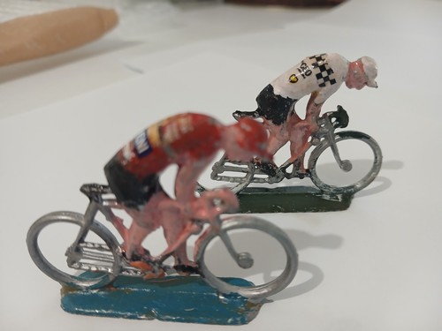 Coureurs cyclistes lot - cyclistes,