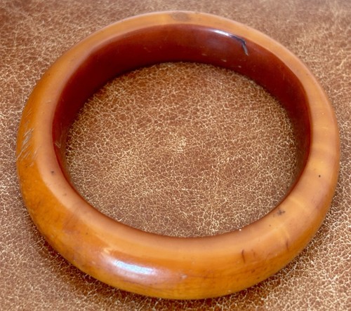 Bracelet bakélite ambre