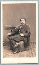 CDV 1865 Homme aux livres pose pour Victoire à Lyon Photo Ancienne Foto Mann