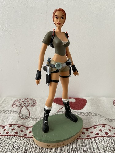 Figure statue tomb raider - tomb,