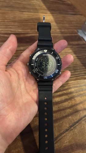 Montre numérique solaire - , pour